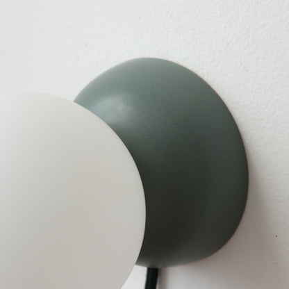 Monroe Sconce