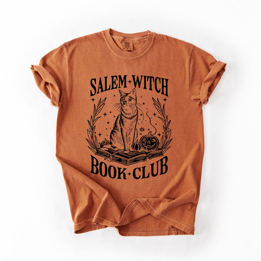 Salem Book Club, Cat, Retro, Classic, Vintage, Halloween, Reading, Books, Comfort Colors T-Shirt