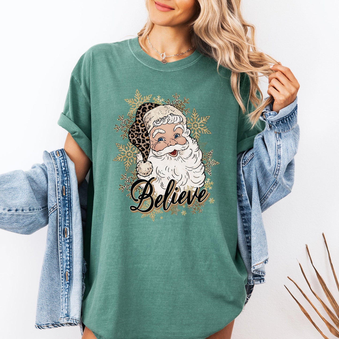 Santa Believe, Retro, Snowflakes, Christmas, Winter, Snow, Xmas Tshirt Comfort Colors T-Shirt