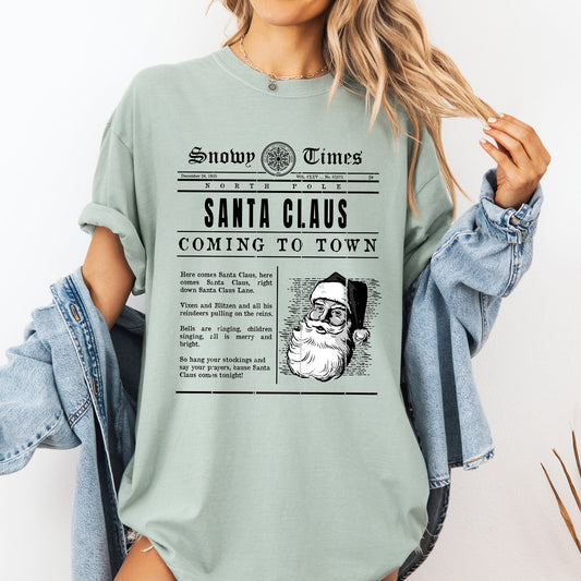 Santa Claus Is Coming To Town, Newspaper, Winter, Snow, Xmas Tshirt Comfort Colors T-Shirt