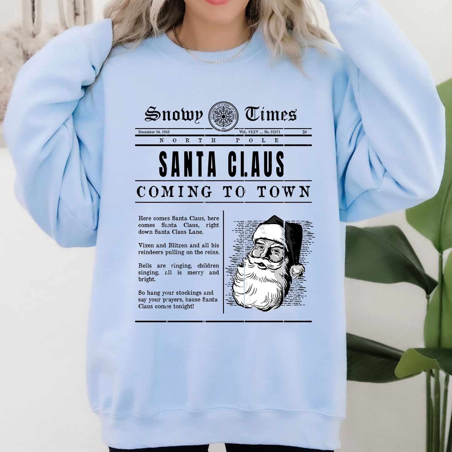 Santa Claus Is Coming To Town, Newspaper, Winter, Snow, Xmas Sweatshirt