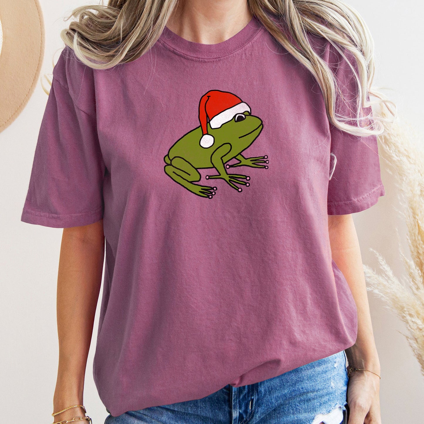 Santa Frog, Christmas, Retro, Trend, Toad, Comfort Colors Tshirt