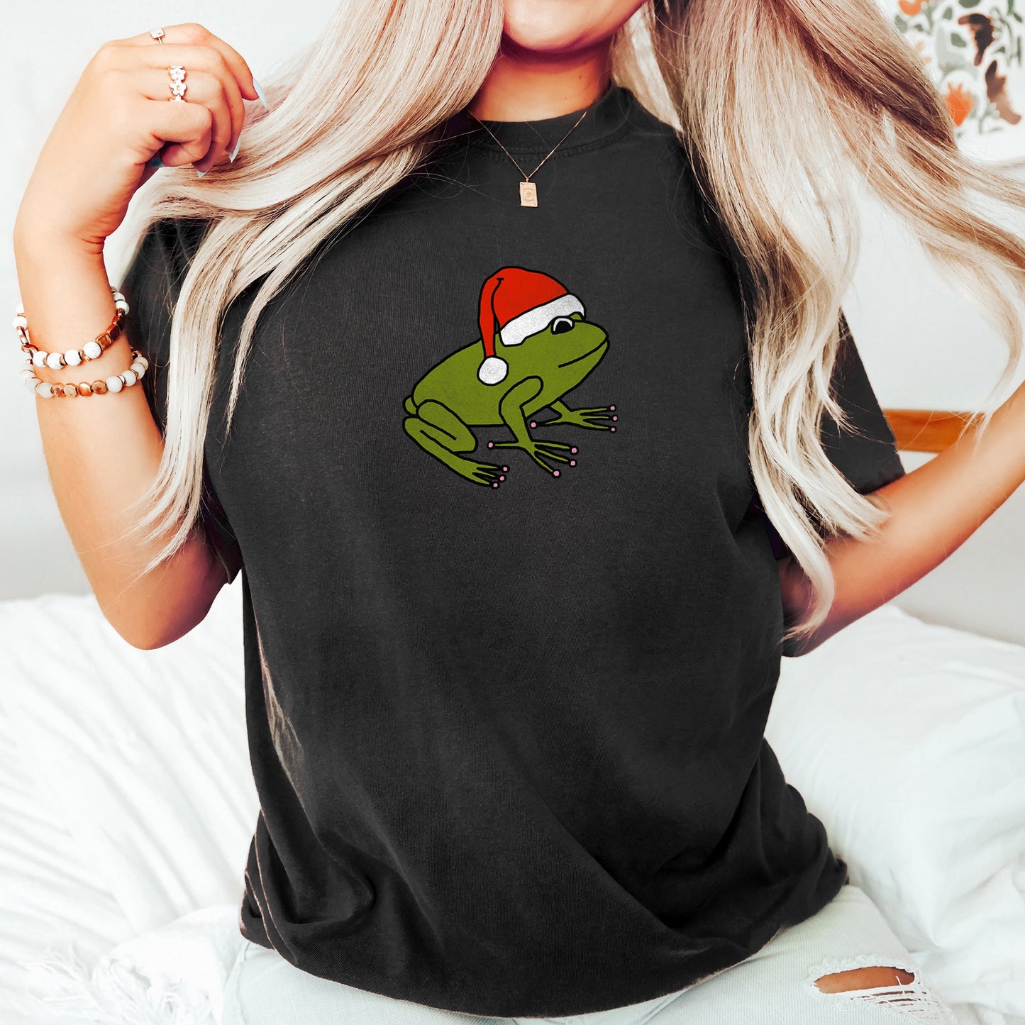 Santa Frog, Christmas, Retro, Trend, Toad, Comfort Colors Tshirt