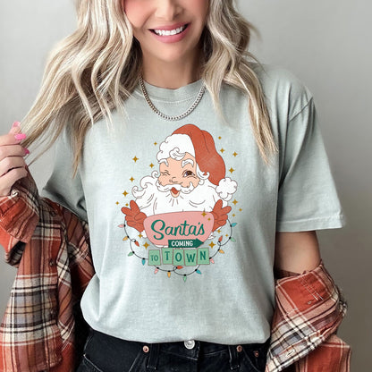 Santa Is Coming To Town, Retro, Christmas - bay Comfort Colors T-Shirt