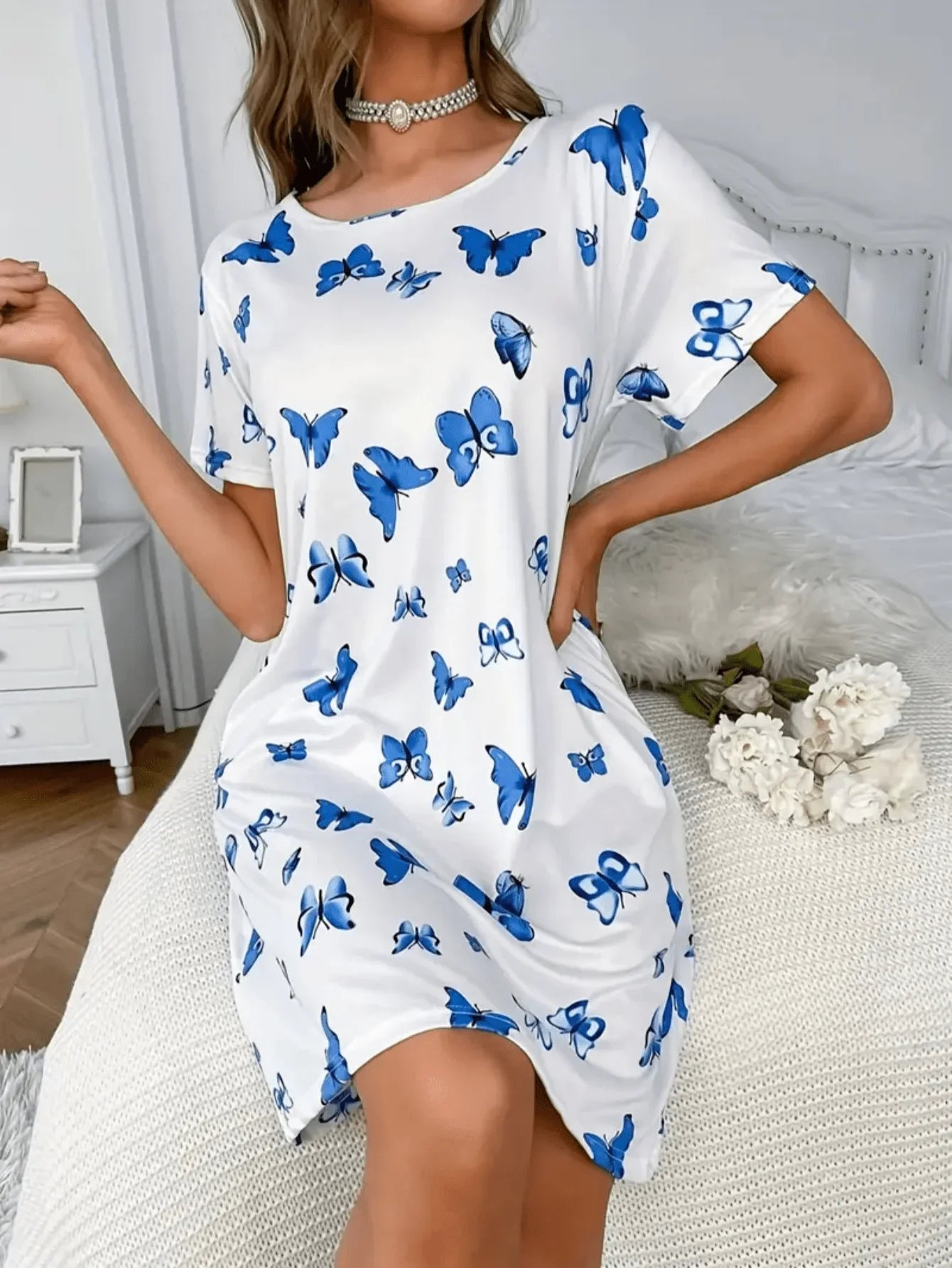 Soft and Casual Butterfly Print Sleepwear Nightgown, Short-Sleeved Loose Women's Loungewear