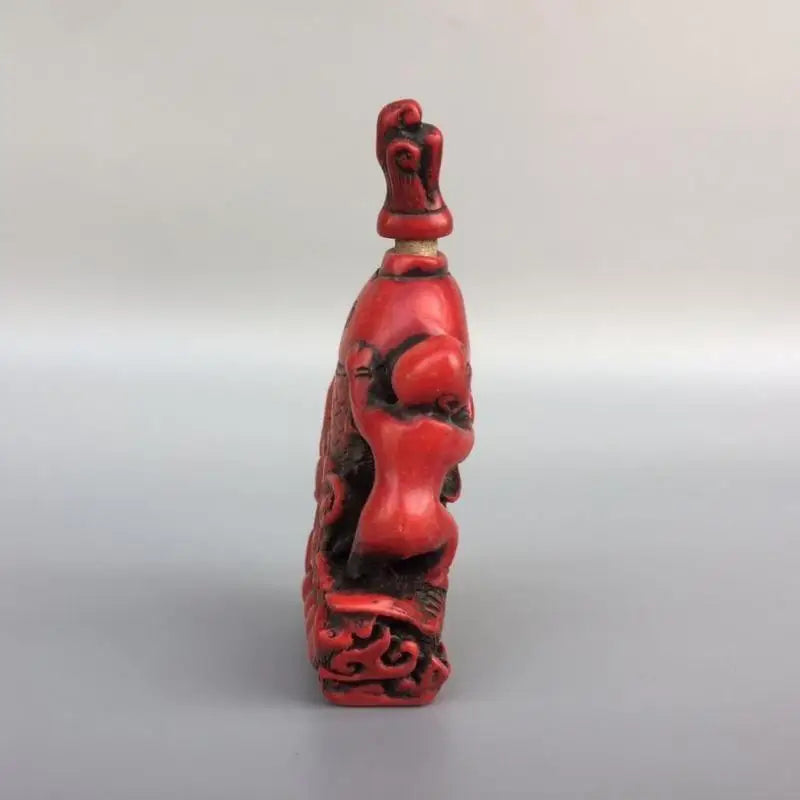 Collectible China Handwork Old Coral Carve Fish & Lotus Auspicious Snuff Bottle