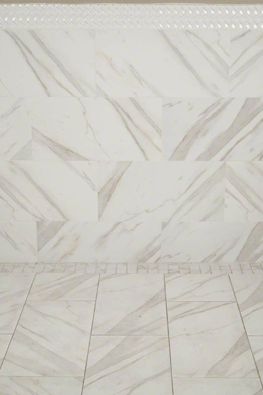 Pietra Calacatta Porcelain Tile