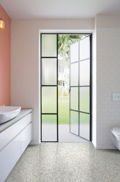 Briar Rosa Penny Round Tile