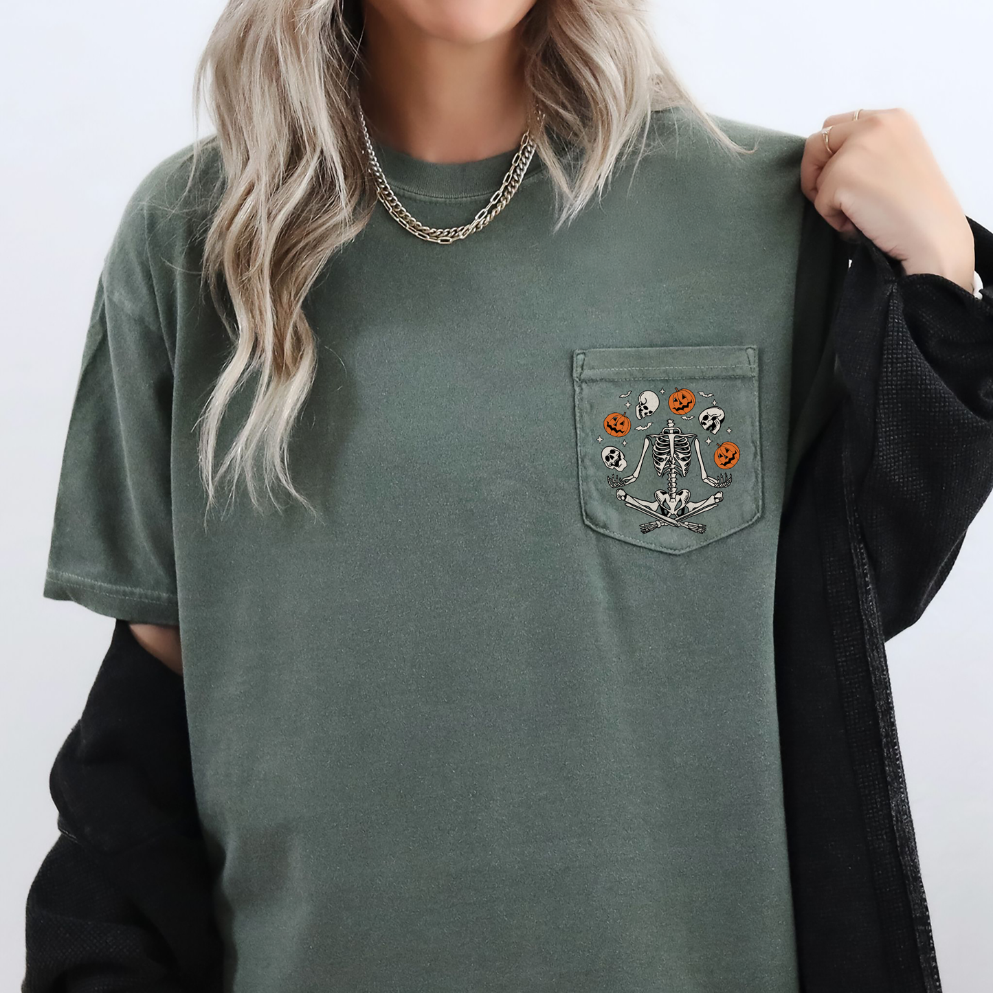 Skeleton, Juggling, Halloween, Jack o Lantern, Pocket, Comfort Colors Pocket T-Shirt