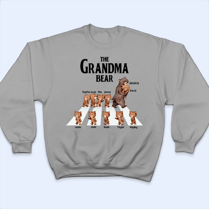 The Grandma Bear Custom Grandkids' Names - Personalized T Shirt - Birthday, Loving Gift for Grandma/Nana/Mimi, Mom, Wife, Grandparent