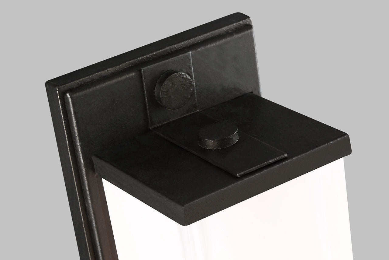 Logan Tall Sconce