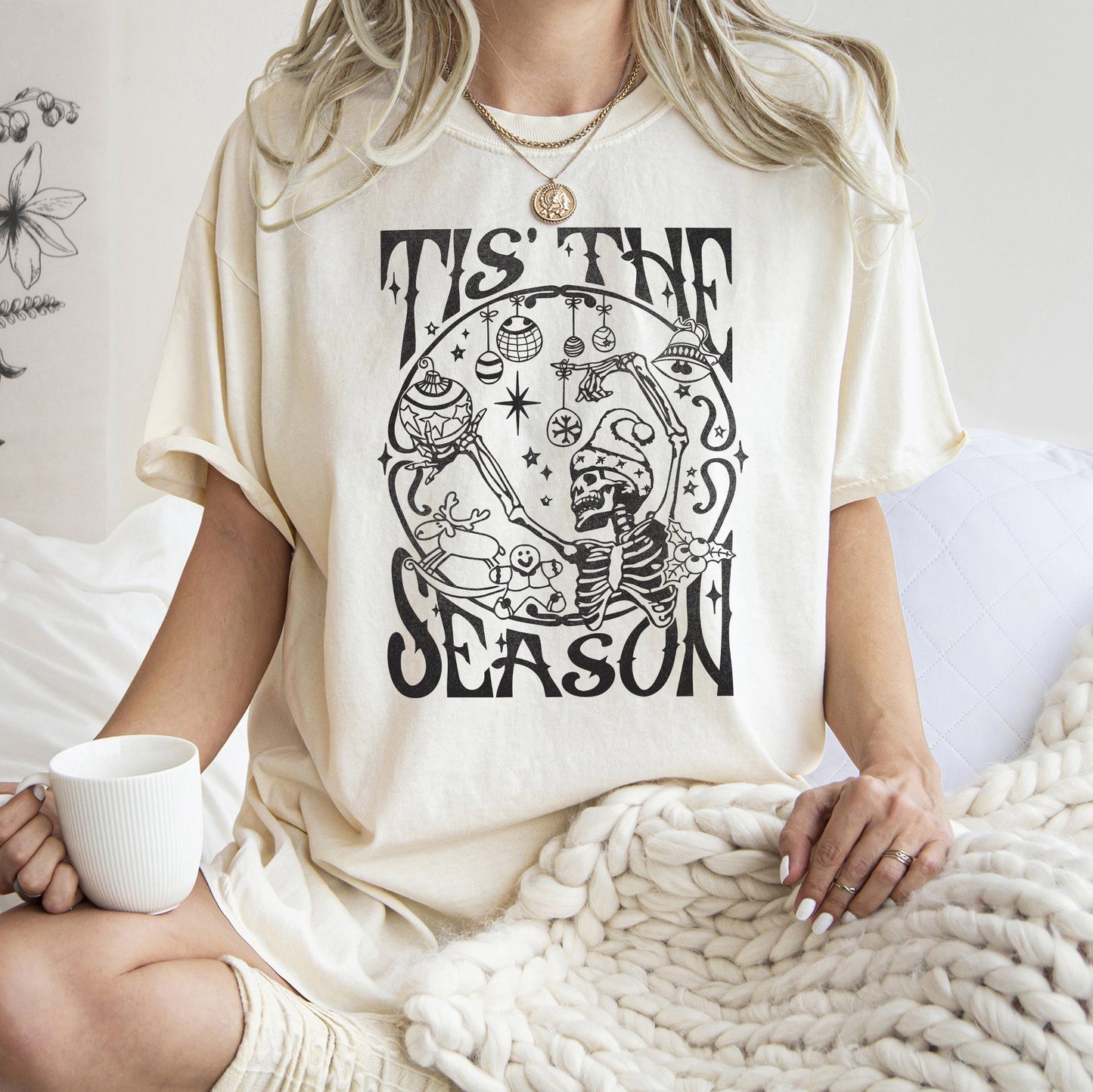 Tis The Season, Christmas Skeleton, Jolly, Dancing, Retro, Comfort Colors Tshirt