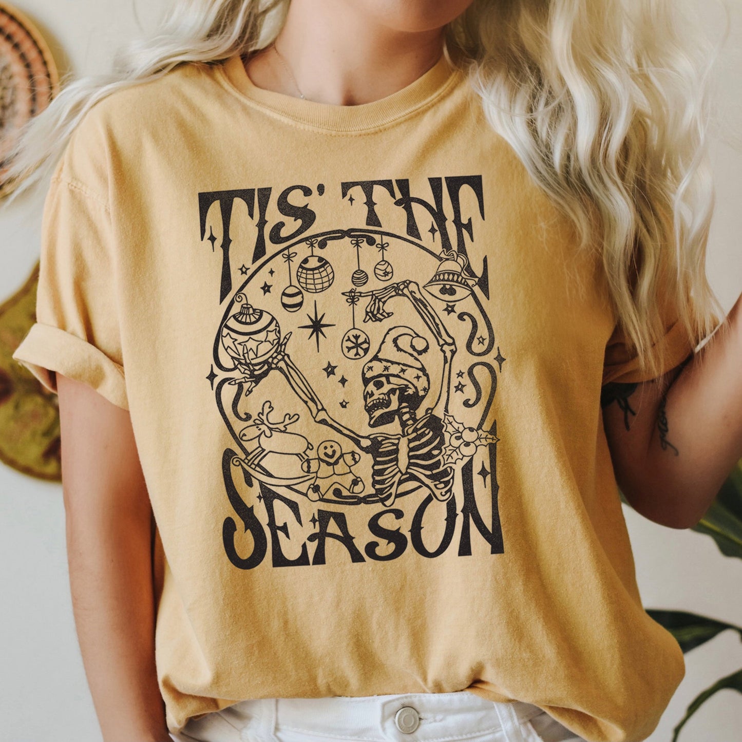 Tis The Season, Christmas Skeleton, Jolly, Dancing, Retro, Comfort Colors Tshirt