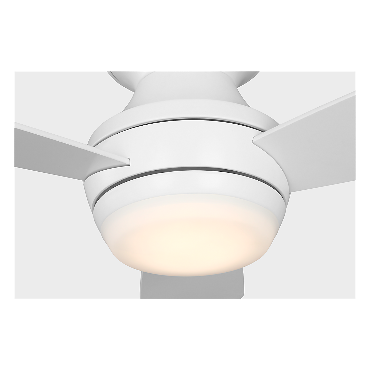 Ikon 32 Hugger LED Ceiling Fan