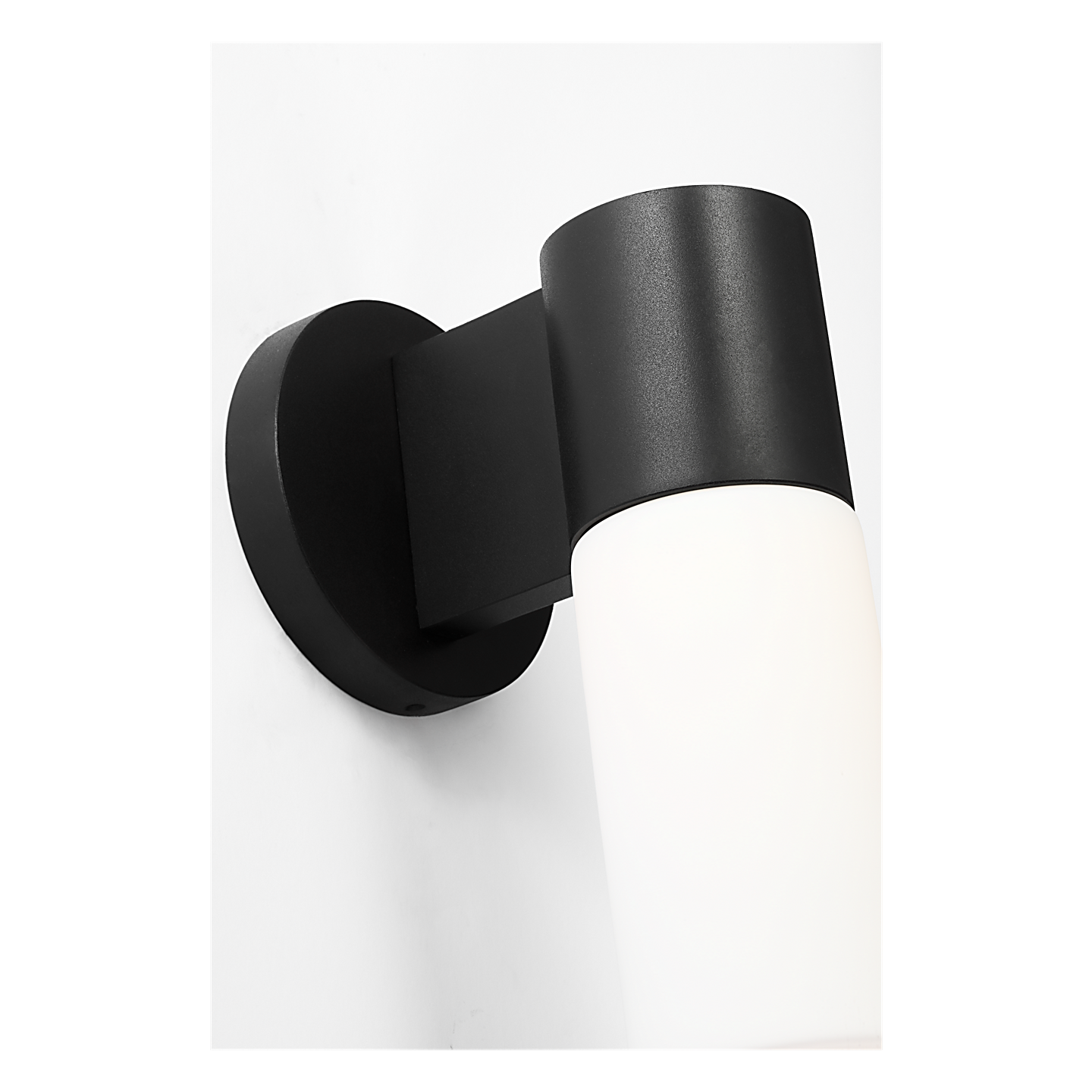 Focal Short Wall Sconce