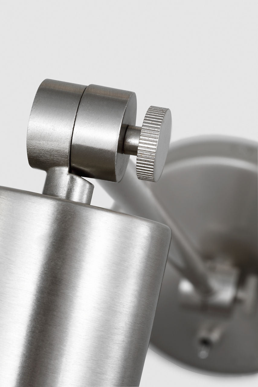 Frasar Medium Sconce