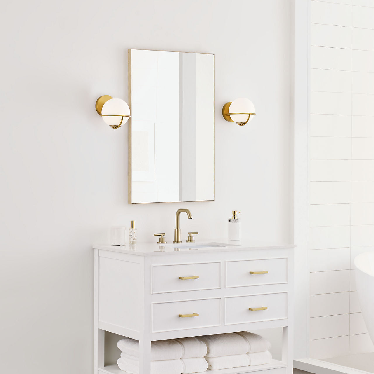 Apollo Sconce
