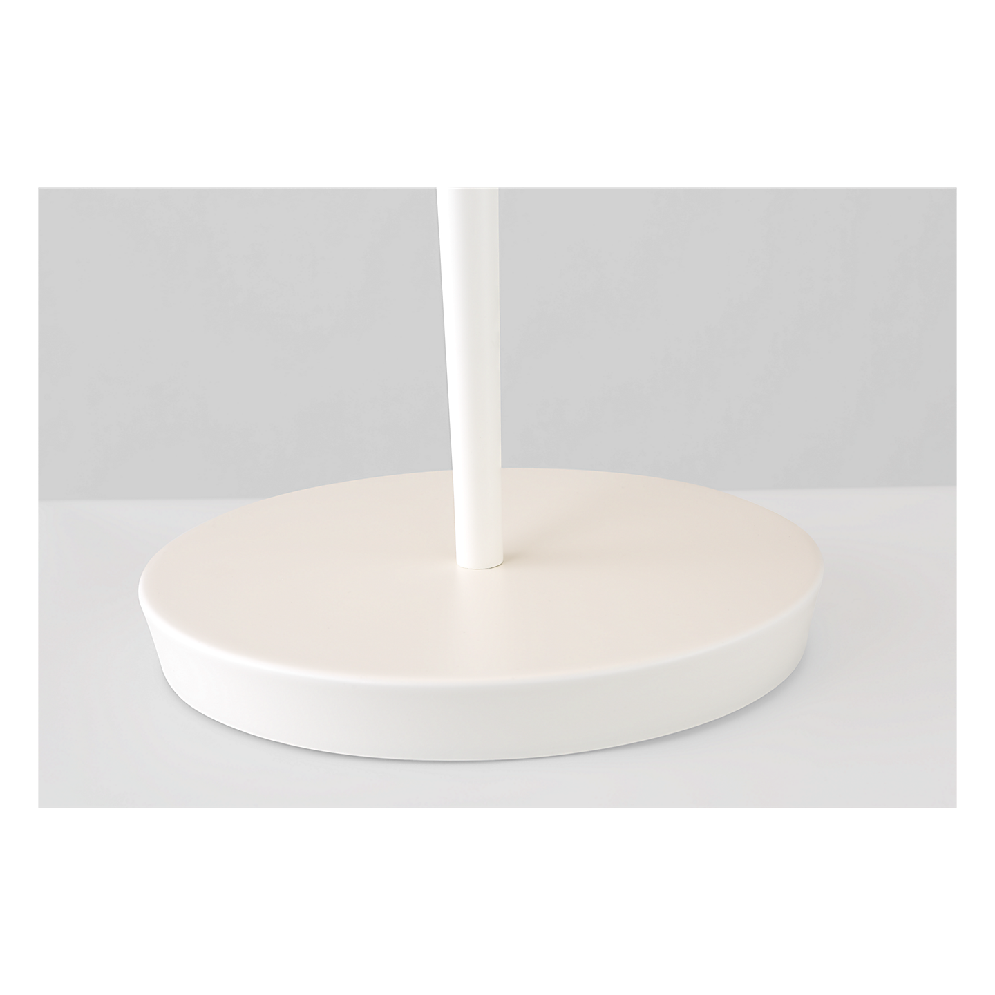 Contra Medium Table Lamp
