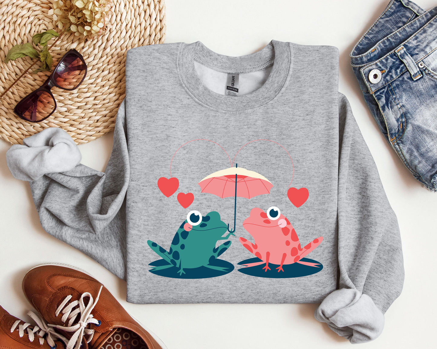 Retro Lover Frogs Sweatshirt, Vintage Valentine's Day Sweatshirt