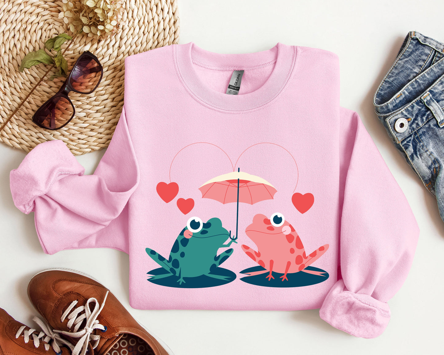 Retro Lover Frogs Sweatshirt, Vintage Valentine's Day Sweatshirt