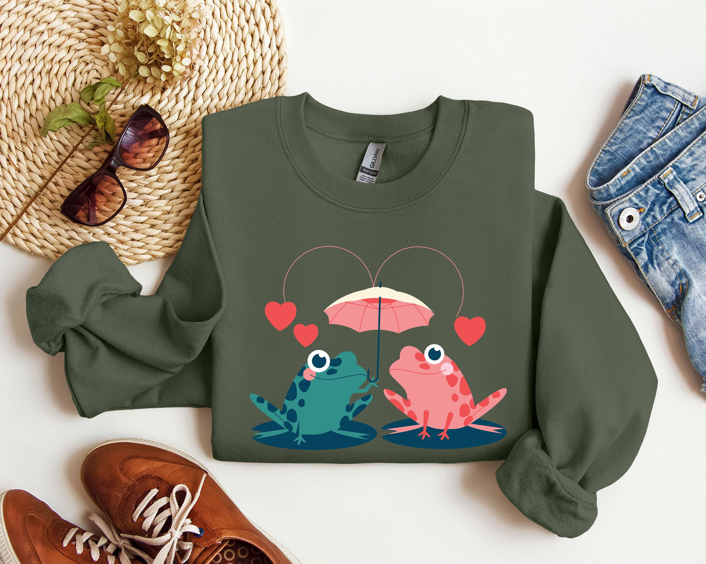 Retro Lover Frogs Sweatshirt, Vintage Valentine's Day Sweatshirt