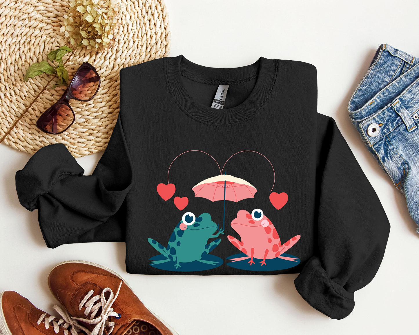Retro Lover Frogs Sweatshirt, Vintage Valentine's Day Sweatshirt