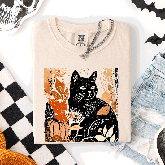 Vintage Black Cat, Halloween, Autumn, Fall, Pumpkin, Comfort Colors T-Shirt