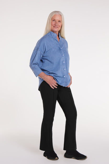 Vera Woven Magnetic Shirt in Chambray