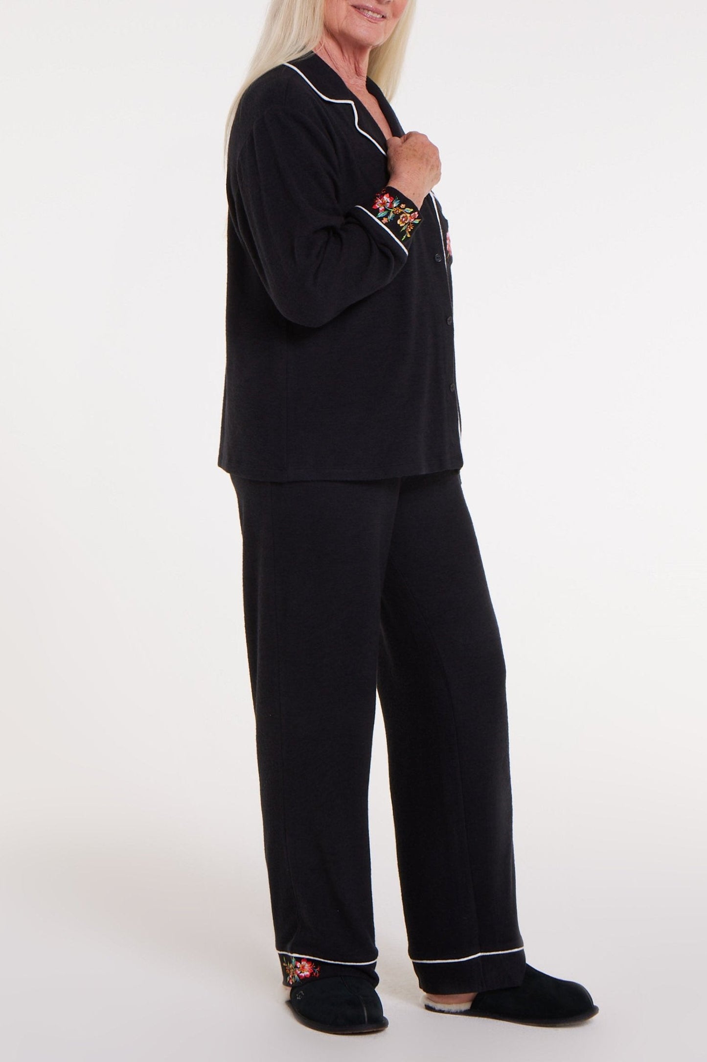 Wela Pajama Adatpable Pant in Back