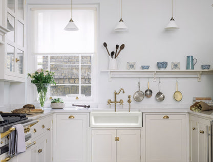 Shakerhaus 33" Reversible Kitchen Fireclay Sink with Shaker Design Front Apron on one Side and an Elegant Beveled Front Apron on the Opposite Side