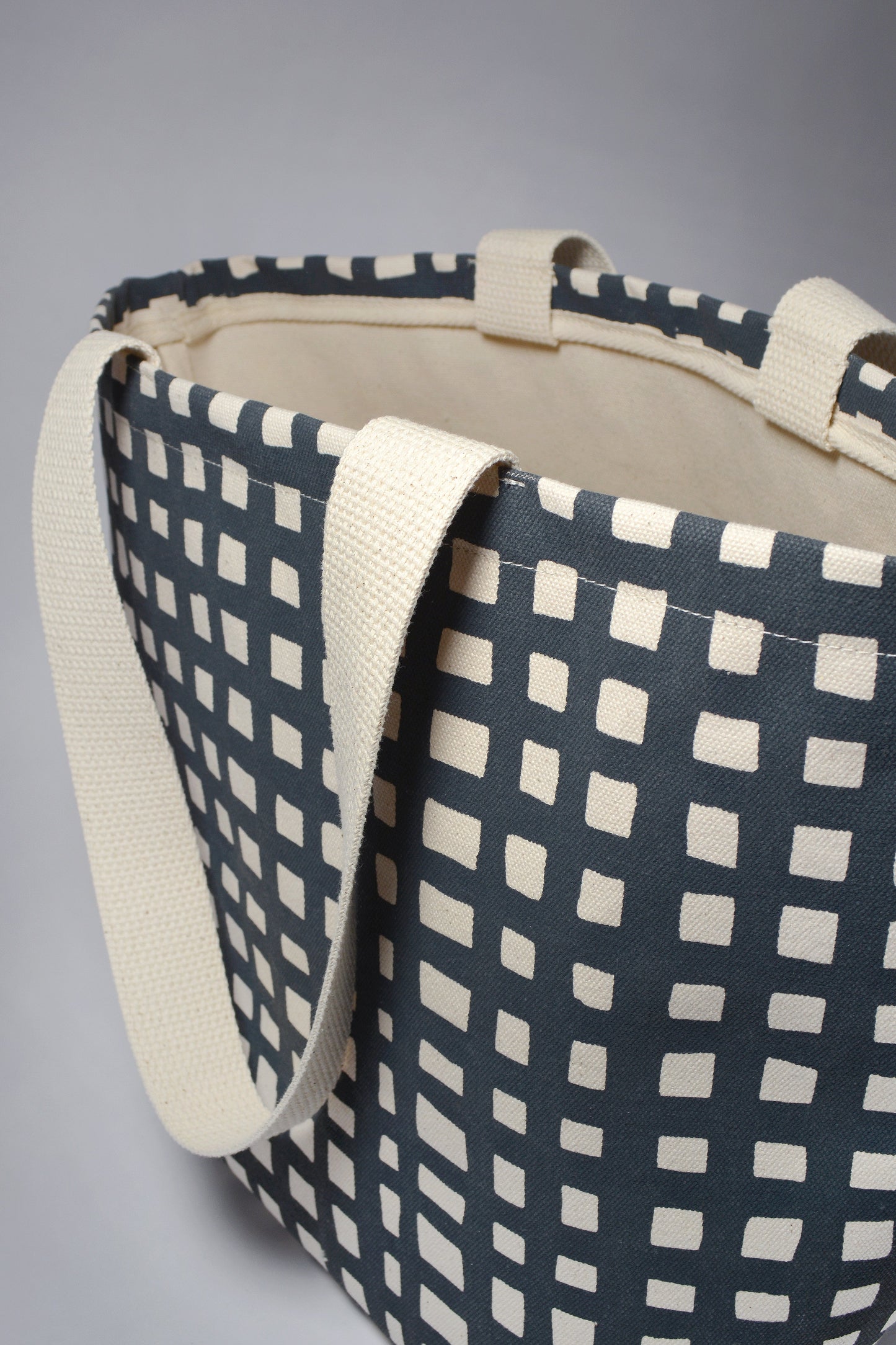 Grid Wide Tote