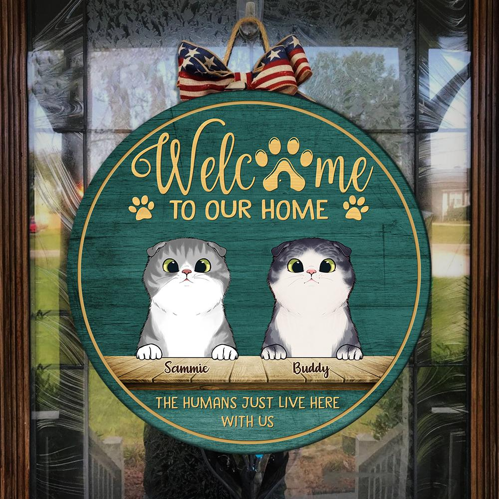 Welcome To Our Home Peeking Cats - Personalized Round Wood Sign - Gift for Cat Lovers, Cat Mom, Cat Dad