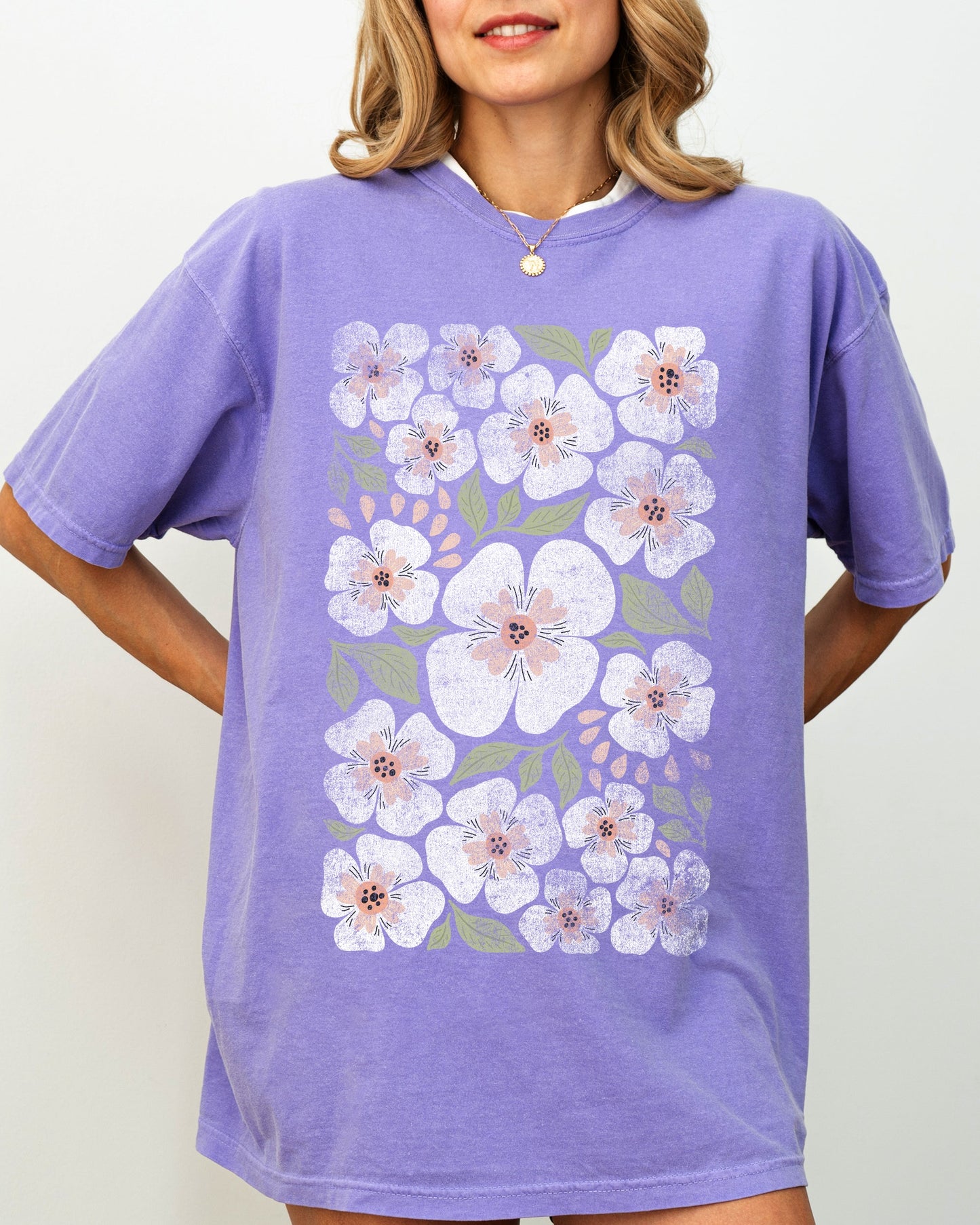 White Autumn Flowers, Botanical, Retro, Fall, Floral Shirt Comfort Colors T-Shirt
