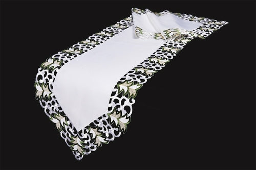 XD110708 Tannenbaum Table Runner