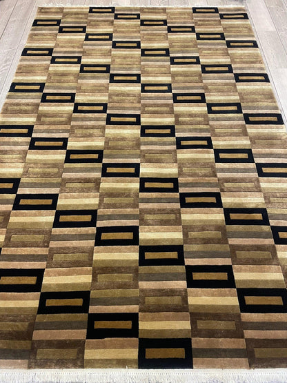 Beautifull Hand Knotted Nepali Geometric Area Rug 6x9 Ft