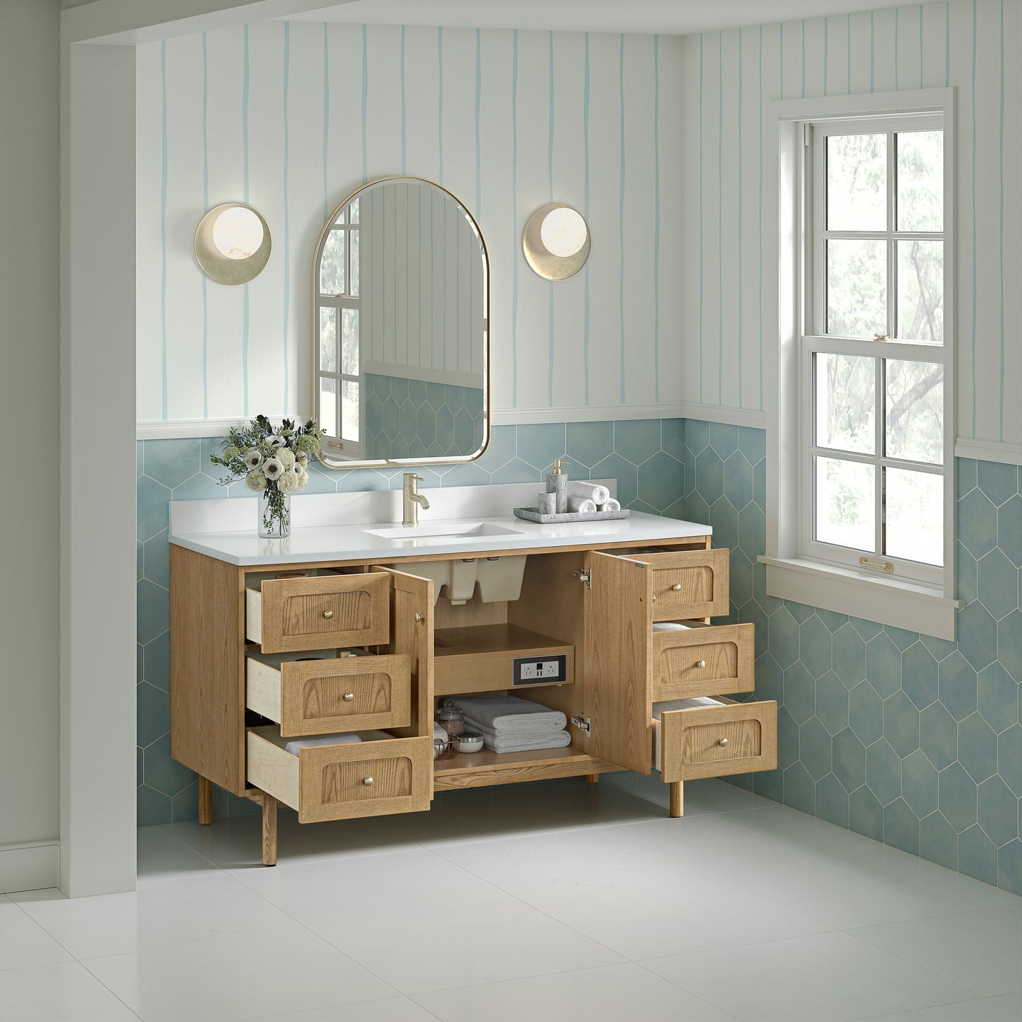 Laurent 60" Single Vanity, Light Natural Oak