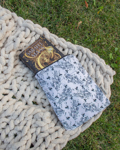 Meaggie Moos - Book / Tablet Sleeve | Ivory Swords