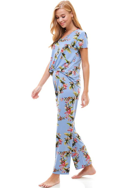 Loungewear Set for Women's Floral Short Sleeve and Pants | Apparel | Kitchen + Metal