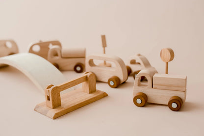 QToys Australia (USA)  Vehicle Play Set | Kitchen + Metal