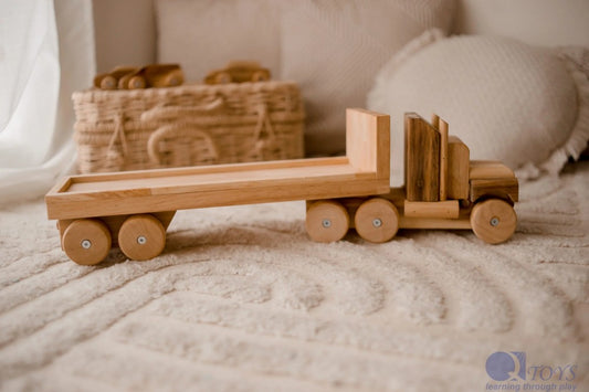 QToys Australia (USA) FLAT BACK TRUCK | Kitchen + Metal