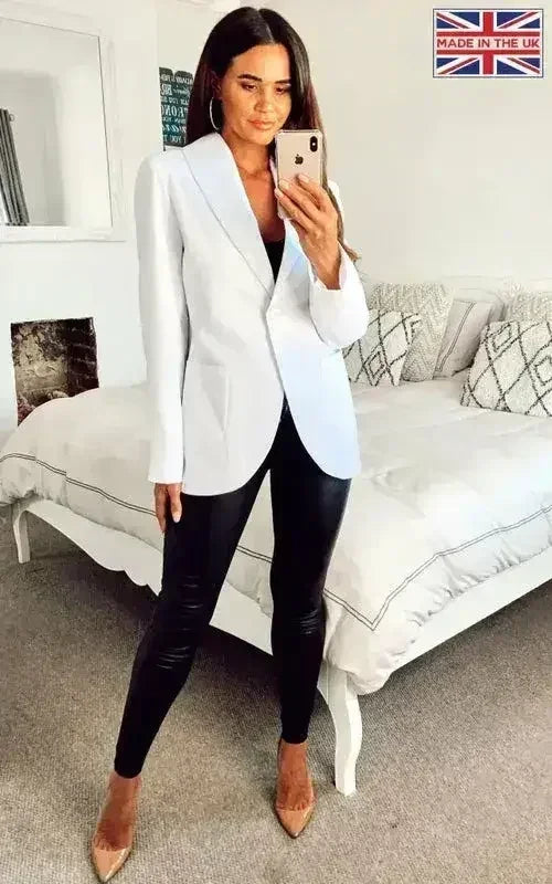 De La Creme - Womens Patch Pocket Tailored Fit Blazer