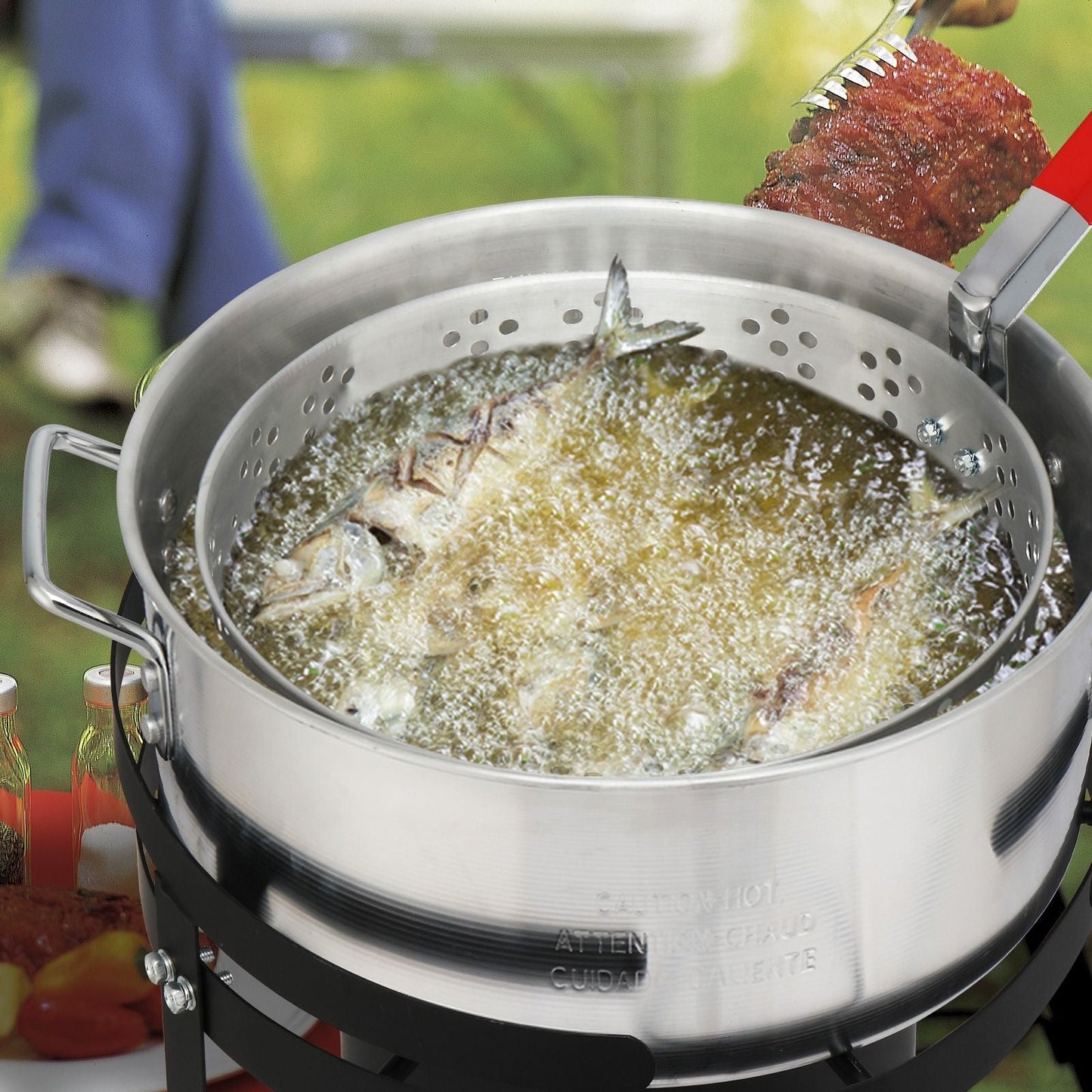 30QT Propane Turkey Fryer Set Silver Aluminum Pot with Black Round Iron Stand Outdoor Gas Deep Fryer Kit for Frying Turkey Seafood and Boiling Crawfish Backyard Cooking Equipment