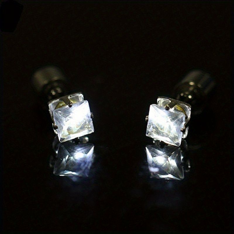 1 Pair, Cool Colorful Flashing Earrings With LED Lights, Colorful Color Change Earrings, New Fashion Unisex Nightlight Party Zircon Earrings, Glow In The Dark Party Supplies