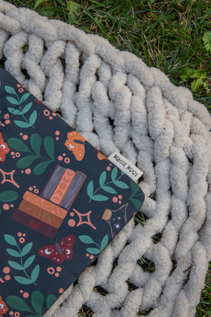 Meaggie Moos - Book / Tablet Sleeve | Burgundy Books