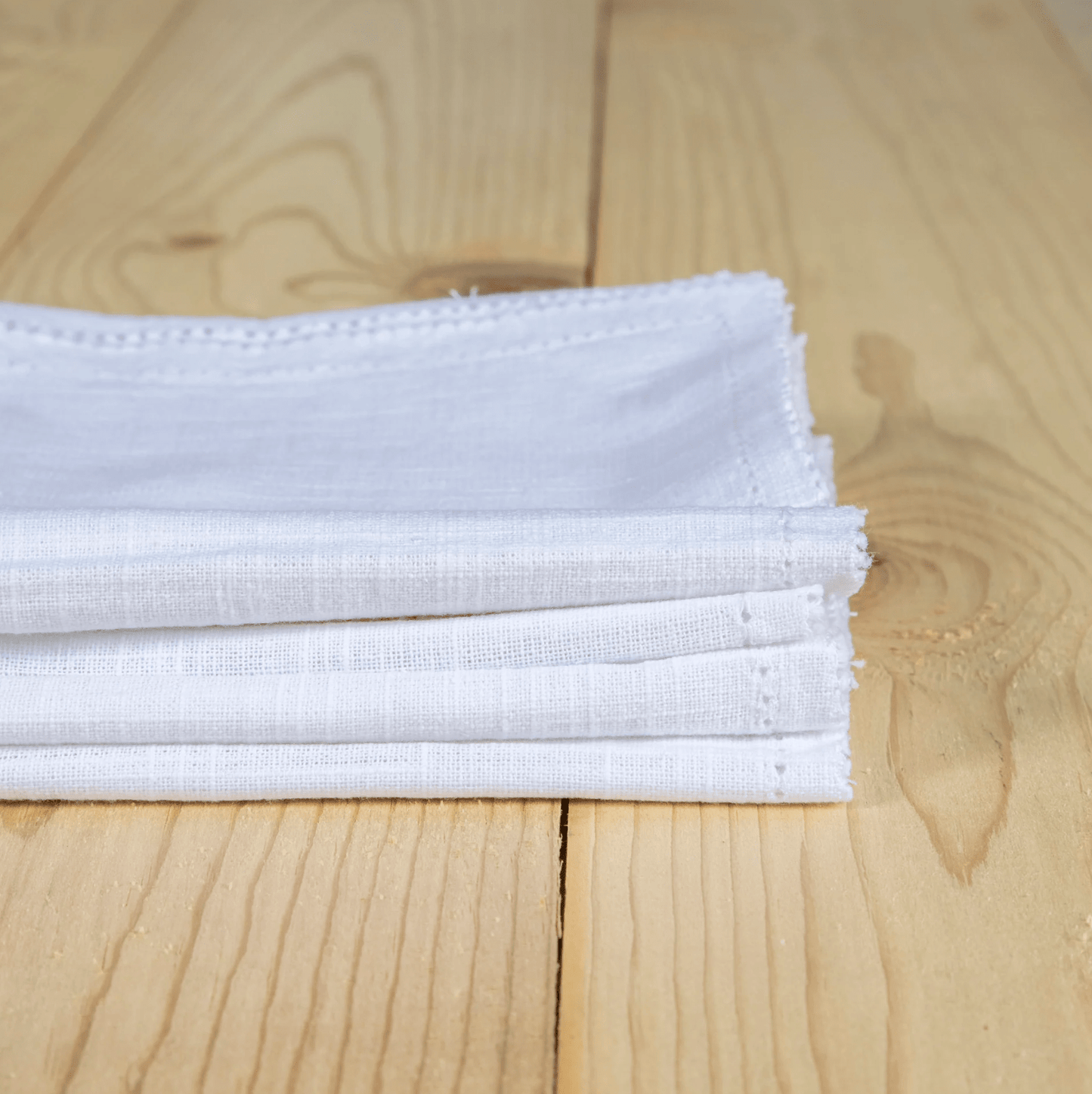 Riley Cloth Napkins, Set of 4, White