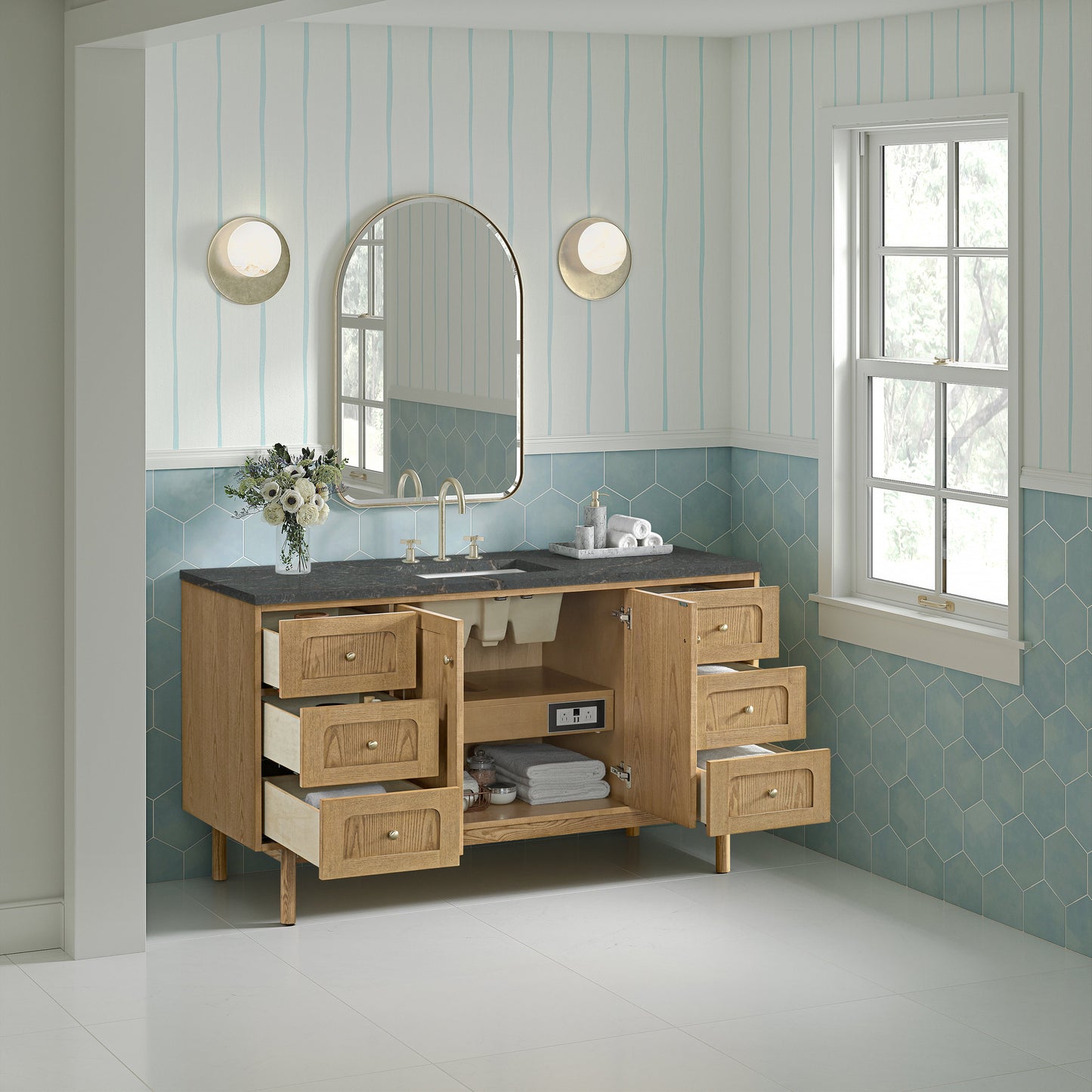 Laurent 60" Single Vanity, Light Natural Oak