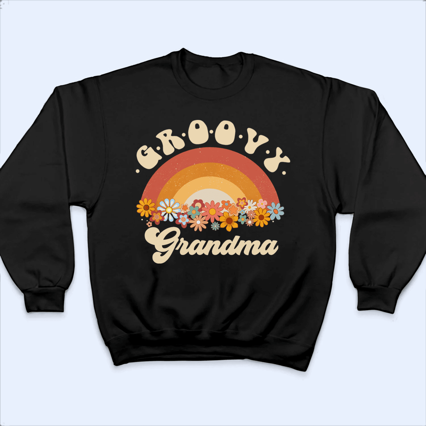 Groovy Grandma - Personalized Custom T Shirt - Birthday, Loving, Funny Gift for Grandma/Nana/Mimi, Mom, Wife, Grandparent