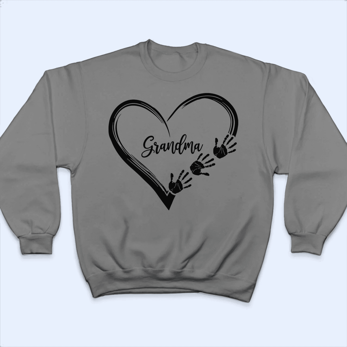 Heart Hand Grandma - Personalized Custom T Shirt - Birthday, Loving, Funny Gift for Grandma/Nana/Mimi, Mom, Wife, Grandparent