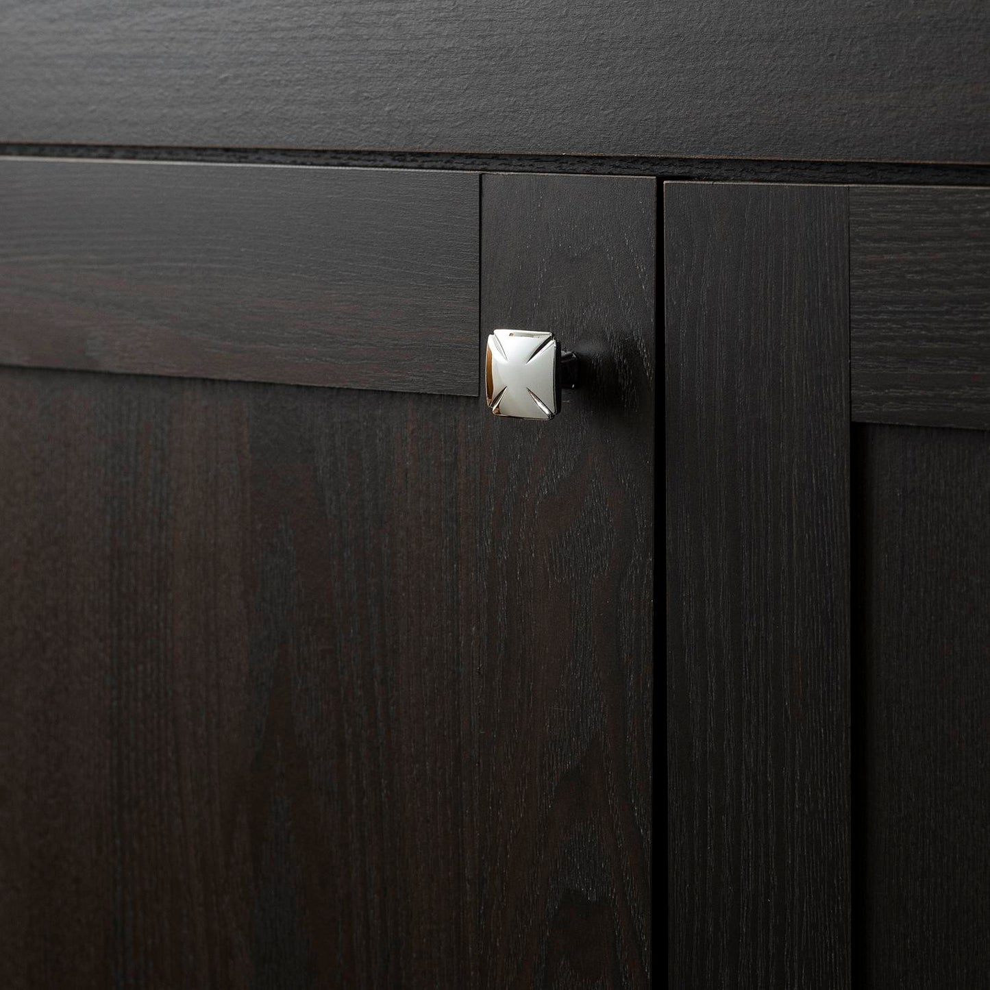 1-3/16 Inch Square Bridges Knob