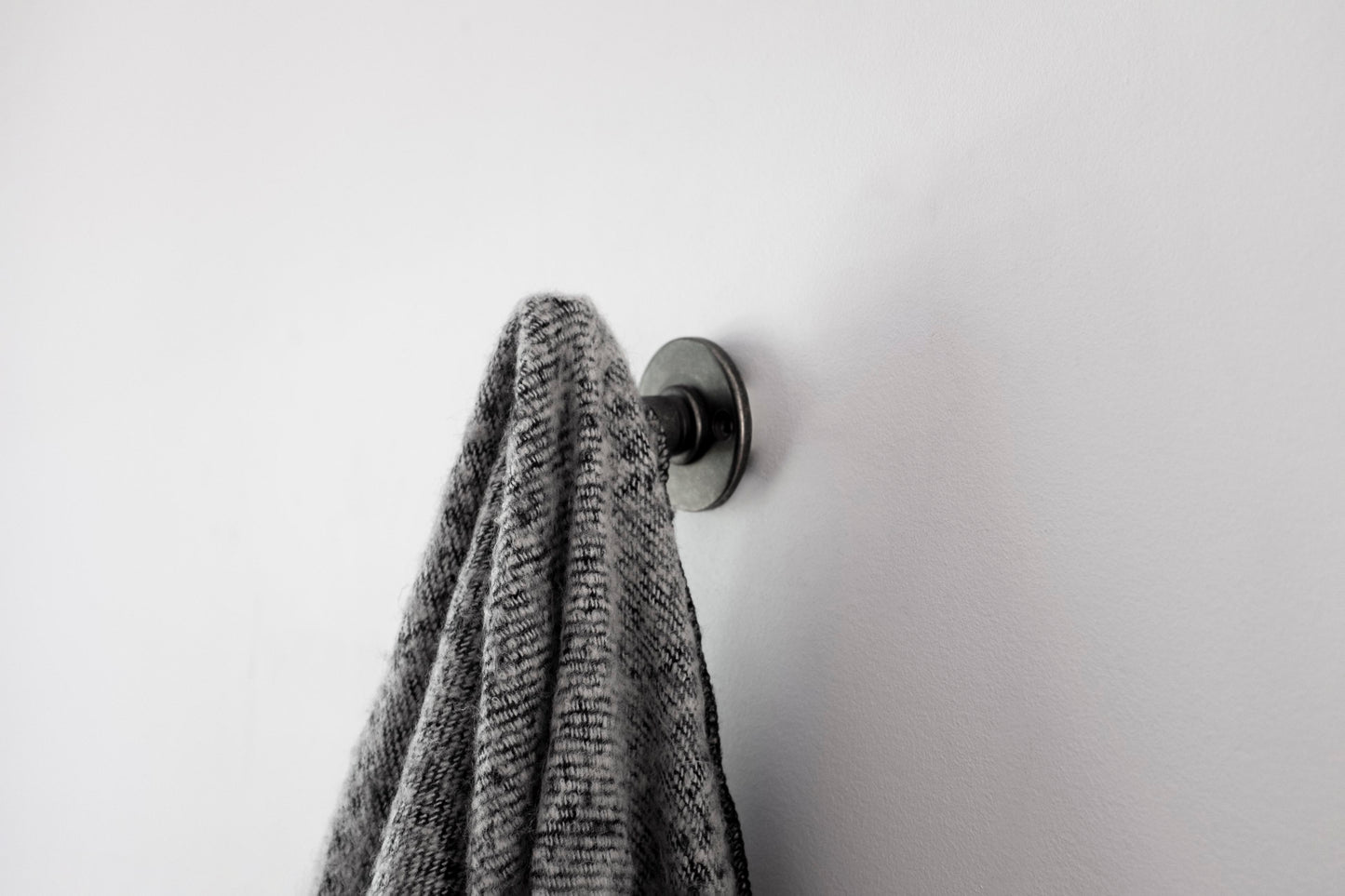 2-1/2 Inch Long Pipeline Hook